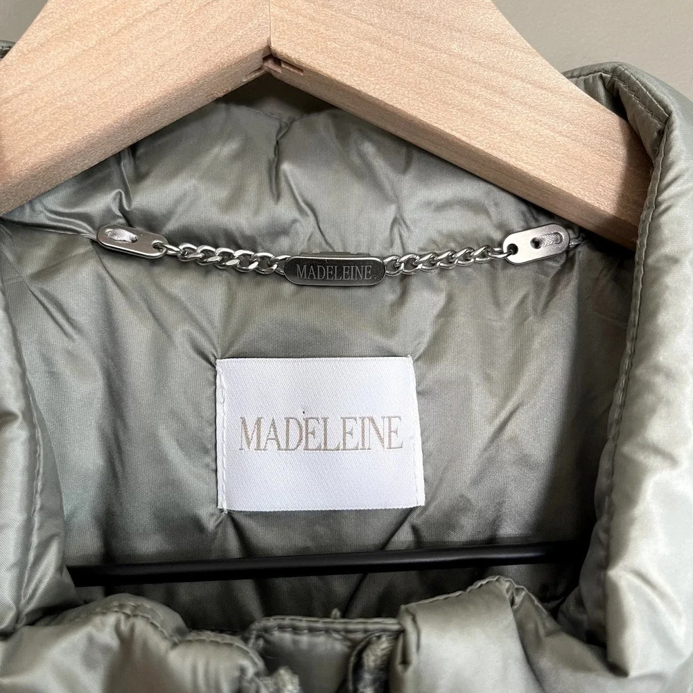 NWOT Madeleine Quilted Jacket Sage‎ Green Size 16 Puffer Full Zip Ruffle Back
